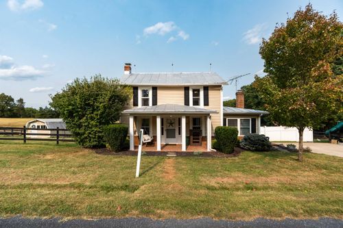 363 Niswander Rd, STAUNTON, VA, 24401-7004 | Card Image