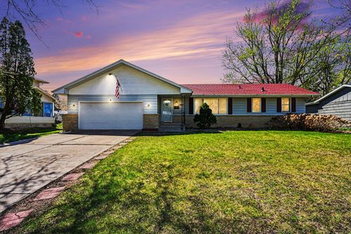 7617 Lee Ave N, Brooklyn Park, MN, 55443-3454 | Card Image