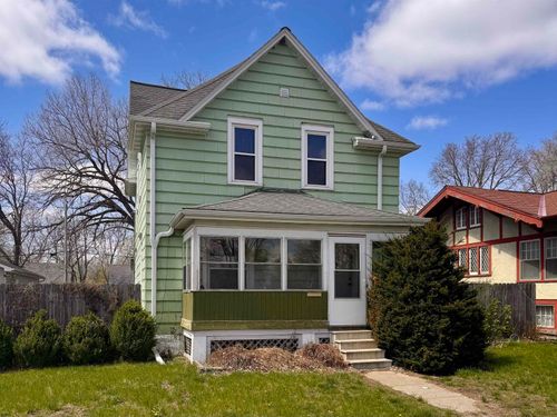 1317 Logan Ave, Waterloo, IA, 50703-2537 | Card Image