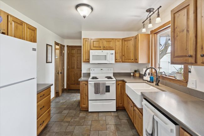 1557 Riviera St, House other with 3 bedrooms, 2 bathrooms and null parking in Saginaw MI | Image 4