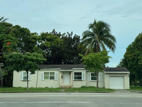 1400 Sw 62nd Ave, West Miami, FL, 33144-5614 | Card Image