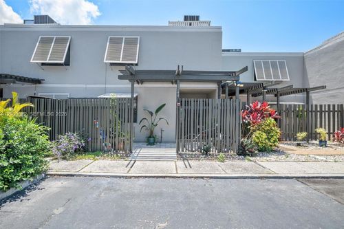 11244 Nw 14th Ct, Pembroke Pines, FL, 33026-2628 | Card Image