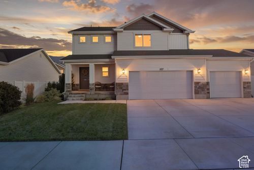 227 W Braeburn Ln, Santaquin, UT, 84655-5302 | Card Image
