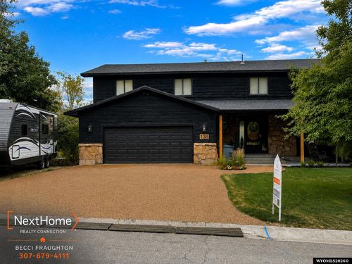 138 Apache Dr, Evanston, WY, 82930-4522 | Card Image