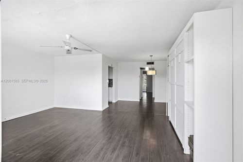 309-309 Southampton A, West Palm Beach, FL, 33417 | Card Image