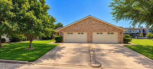 738 Carroll Ln, Lewisville, TX, 75067-4737 | Card Image