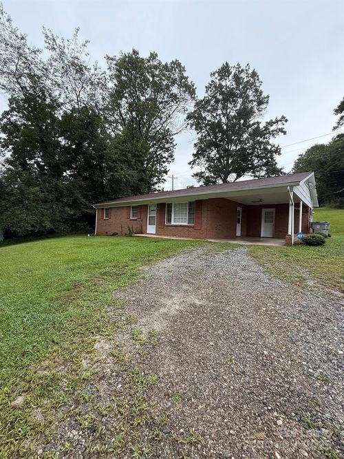 1737 Starcross Rd, Lenoir, NC, 28645-6202 | Card Image