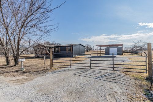 111 County Road 1303, Bridgeport, TX, 76426-6331 | Card Image