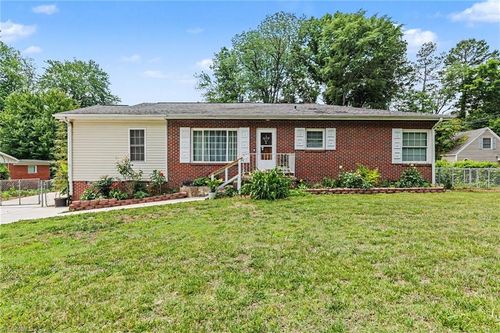1516 Homewood Ave, High Point, NC, 27262-7514 | Card Image