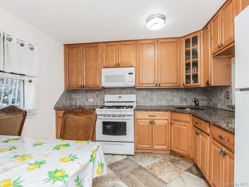 716 St Ann'S Avenue, New York, NY, 10455 | Card Image