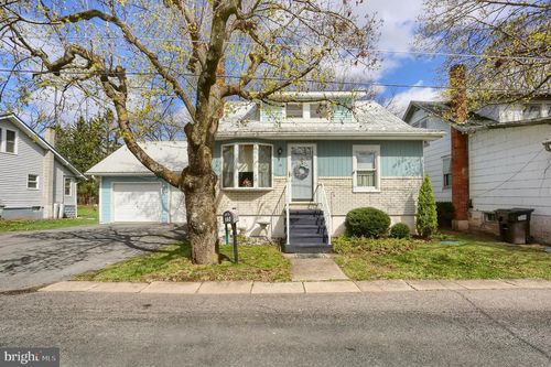 15 Park Rd, KLINGERSTOWN, PA, 17941-9635 | Card Image