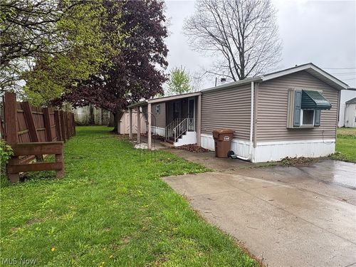2 Mill St, Seville, OH, 44273-9163 | Card Image
