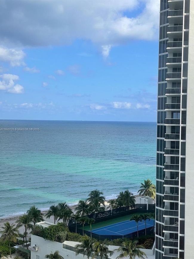 1101 - 19201 Collins Ave, Home with 0 bedrooms, 1 bathrooms and null parking in Sunny Isles Beach FL | Image 6