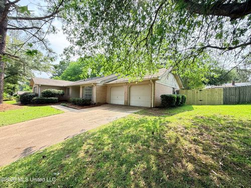 1202 Cliffdale Dr, Clinton, MS, 39056-3406 | Card Image