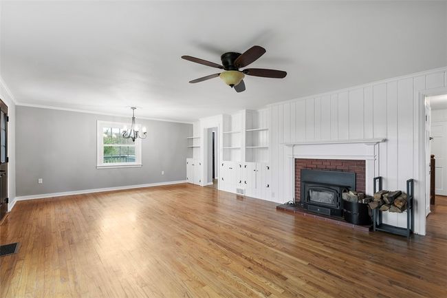 The spacious great room provides plenty of room for everyday living. | Image 19