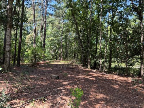 11 Skipper Rd, Picayune, MS, 39466-7611 | Card Image