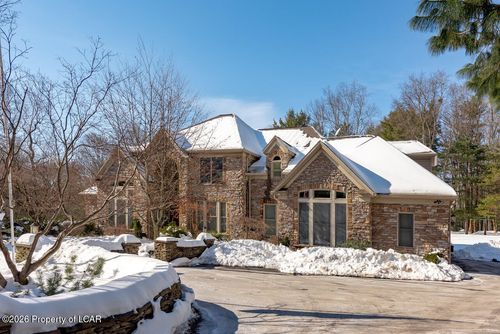 1095 Timber Grove Rd, Shavertown, PA, 18708-9564 | Card Image