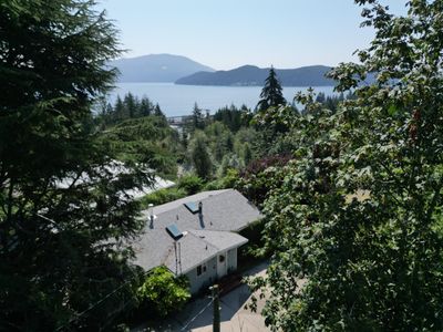 115 Wharf Rd, House other with 3 bedrooms, 2 bathrooms and 4 parking in Gibsons BC | Image 2