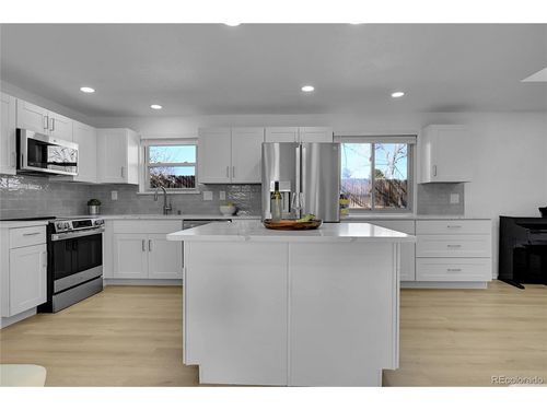 1500 Abilene Dr, Broomfield, CO, 80020-1148 | Card Image