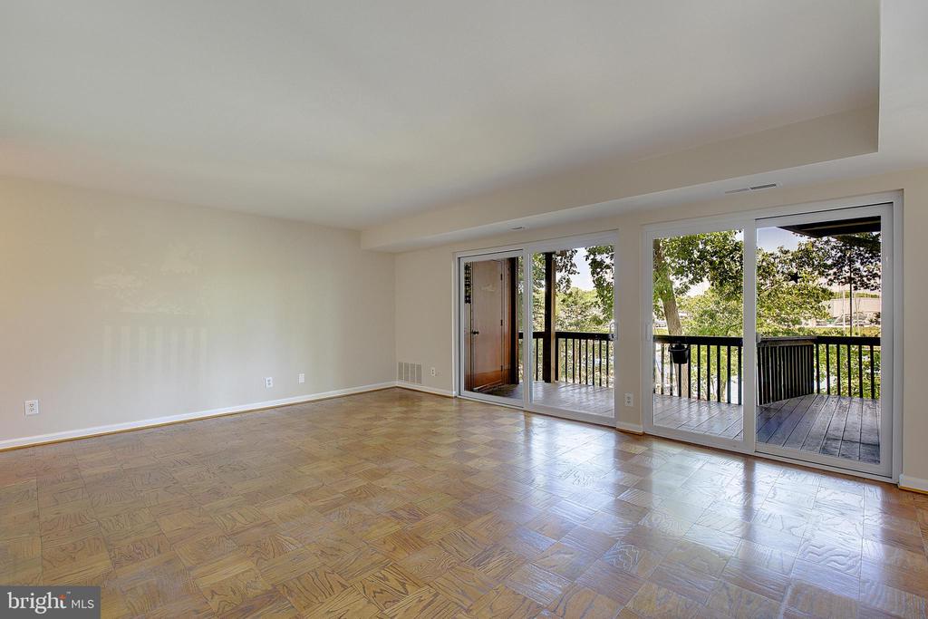 Residential in ANNAPOLIS 3