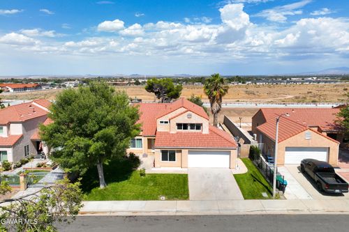 38224 San Mateo Ave, Palmdale, CA, 93551-4218 | Card Image