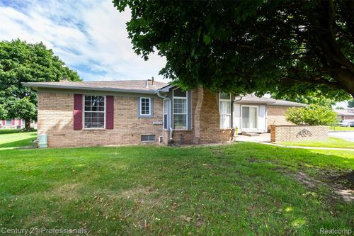 48726 Sturgis Ct, Shelby Township, MI, 48315-4271 | Card Image