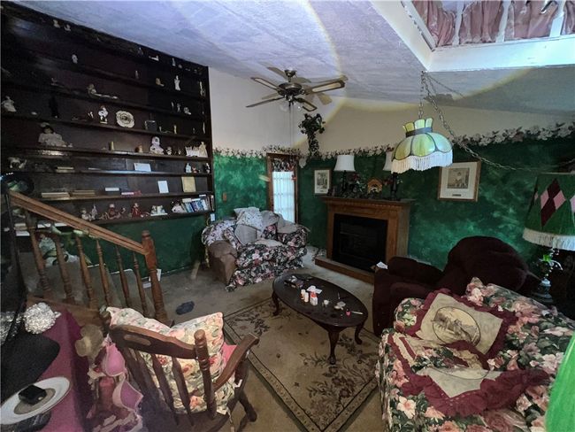 3203 Clay Pike St, House other with 3 bedrooms, 0 bathrooms and null parking in Herminie PA | Image 7