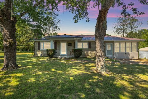 793 Gray Rd, Hohenwald, TN, 38462-2490 | Card Image