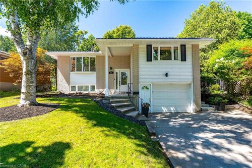 581 Glendene Cres, Waterloo, ON, N2L4P3 | Card Image