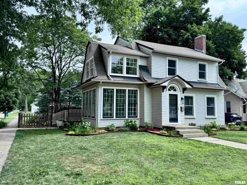 602 E Jefferson St, Macomb, IL, 61455-2414 | Card Image