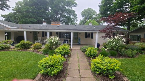 7030 N Maple Dr, Coloma, MI, 49038-9537 | Card Image