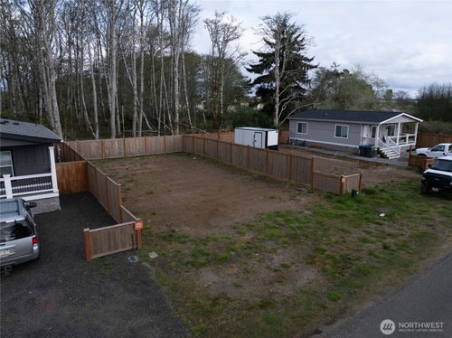 606 N 2nd Street, Westport, WA, 98595 | Card Image