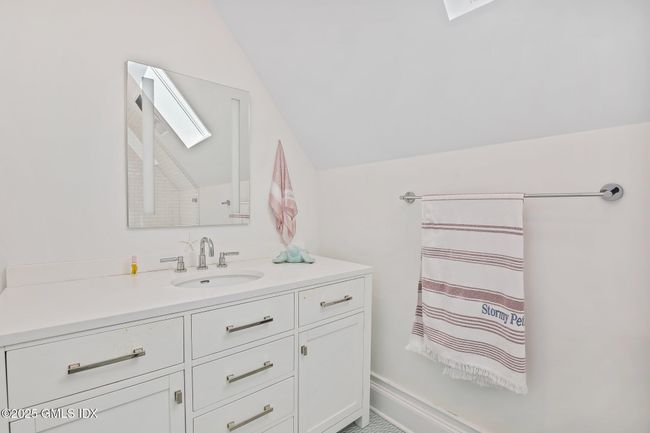 26 Glen Avon Dr, House other with 6 bedrooms, 6 bathrooms and null parking in Riverside CT | Image 35