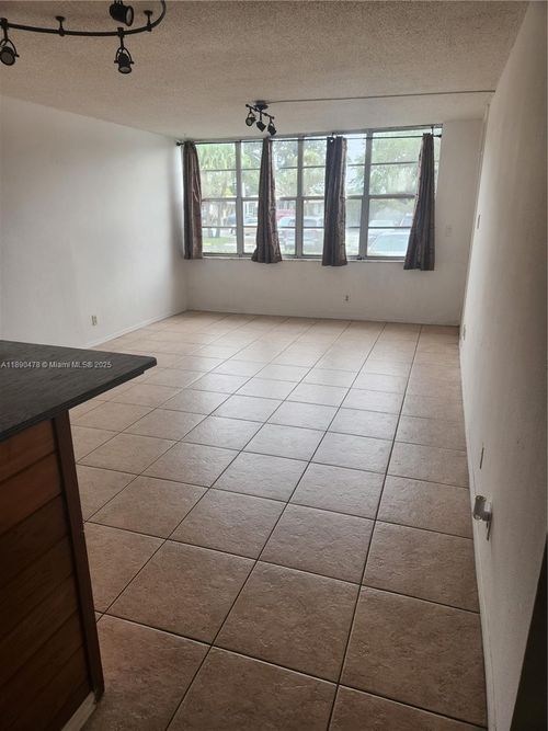 apt-111-2771 Taft St, Hollywood, FL, 33020-2956 | Card Image