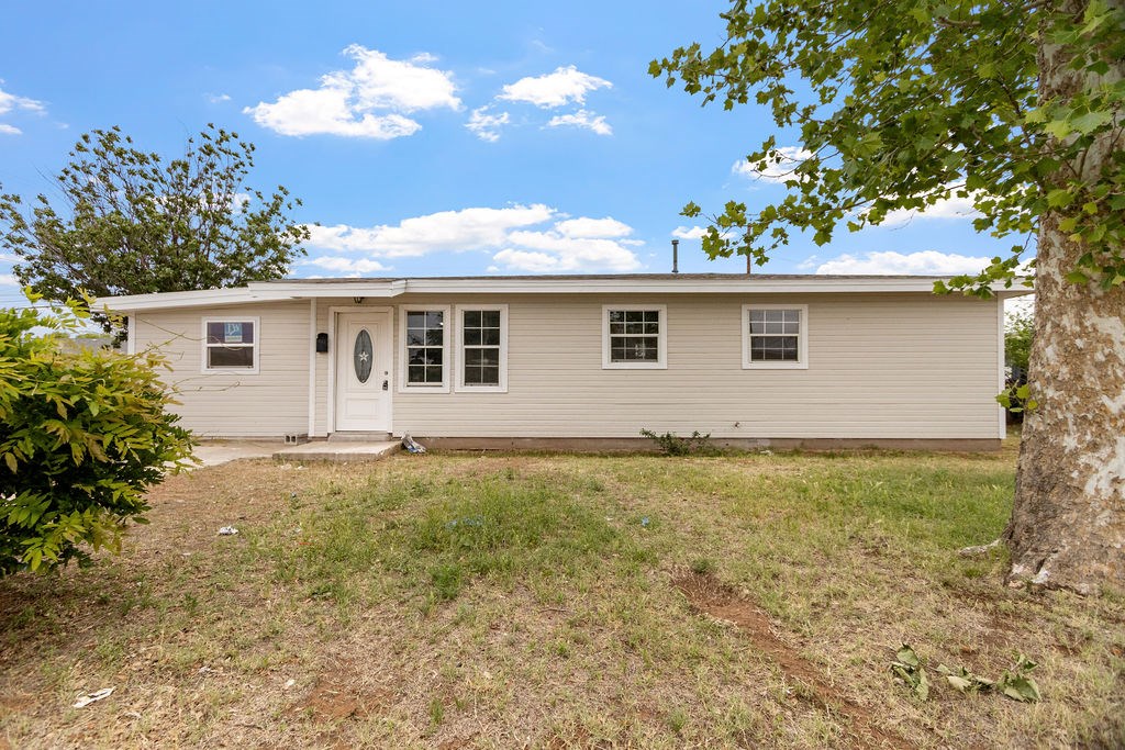 Residential in Andrews 3
