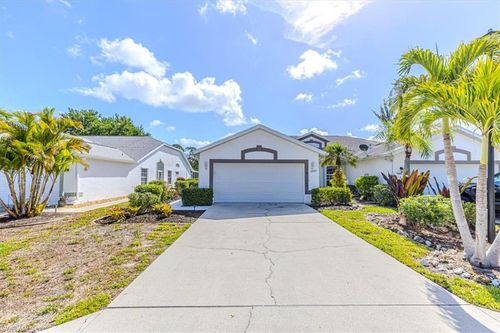 19-5446 Whitten Dr, NAPLES, FL, 34104-5302 | Card Image
