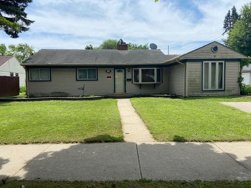 5811 W Thurston Ave, Milwaukee, WI, 53218-2437 | Card Image