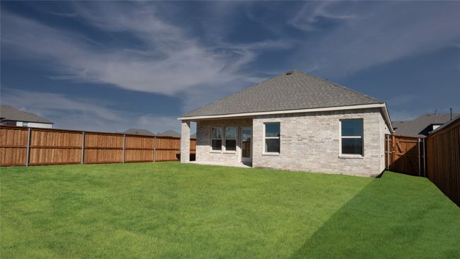 Back of house with a lawn | Image 6