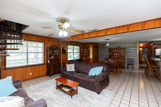 2610 Isbell Ln, House other with 4 bedrooms, 2 bathrooms and null parking in Silsbee TX | Image 8