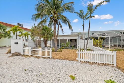 101 11th Ave, ST PETE BEACH, FL, 33706-4203 | Card Image