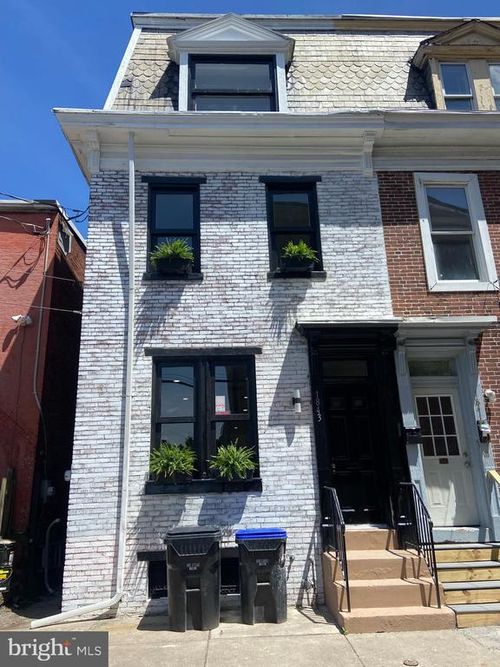 1843 Susquehanna St, HARRISBURG, PA, 17102-2238 | Card Image