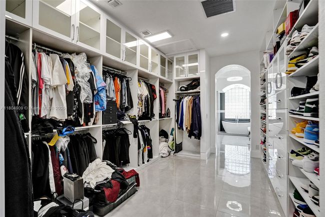 10457 Laurel Rd, House other with 6 bedrooms, 6 bathrooms and null parking in Davie FL | Image 27