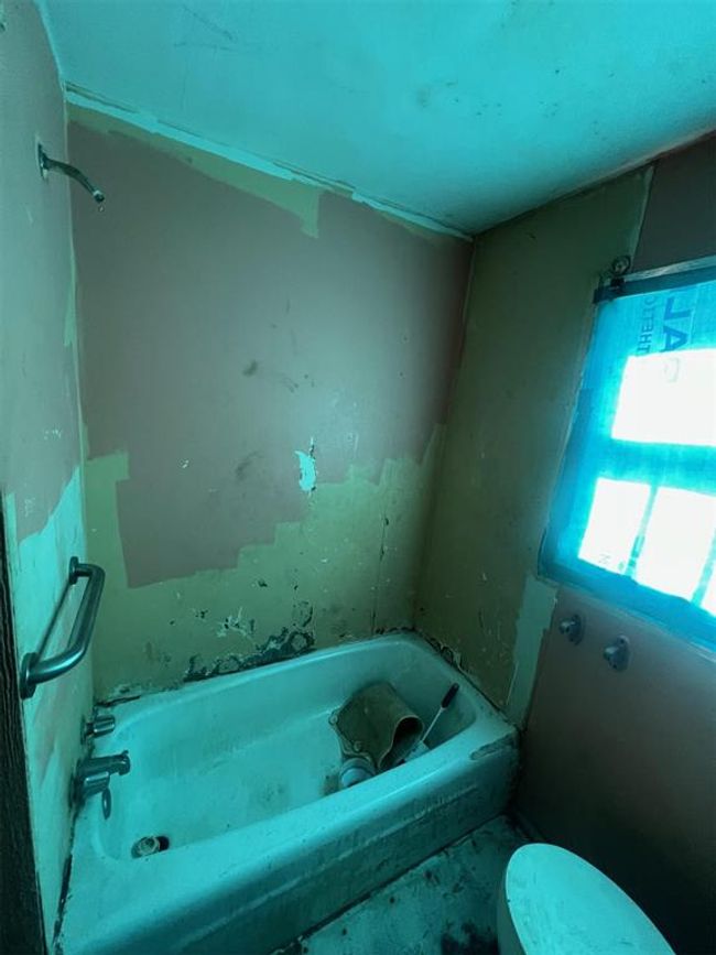 303 Grove St, House other with 2 bedrooms, 1 bathrooms and null parking in Perry OK | Image 6