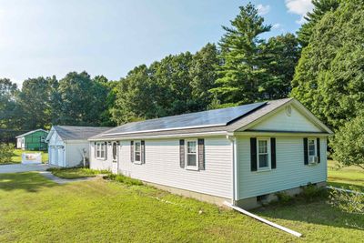 31 Highland Street, House other with 3 bedrooms, 1 bathrooms and null parking in Newton NH | Image 3