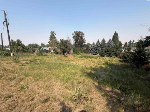 111 S High St, Uniontown, WA, 99179 | Card Image