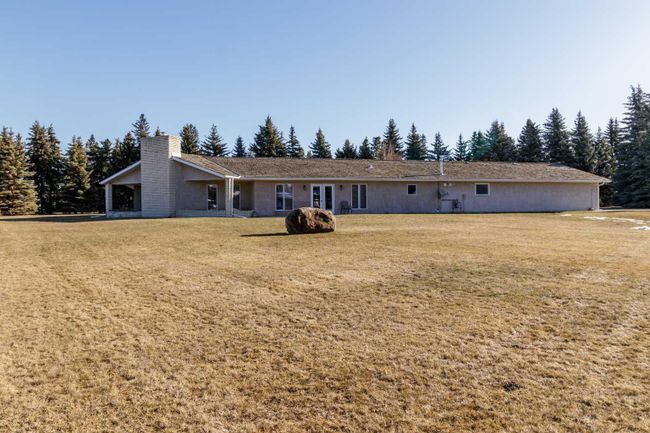 39060A Range Road 270, Home with 2 bedrooms, 2 bathrooms and 4 parking in Rural Red Deer County AB | Image 12