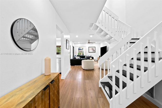 3005 - 3005 Nw 48 Th Ave, Townhouse with 3 bedrooms, 3 bathrooms and null parking in Coconut Creek FL | Image 9