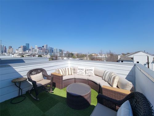 1705 Eado Point Ln, Houston, TX, 77003-1160 | Card Image