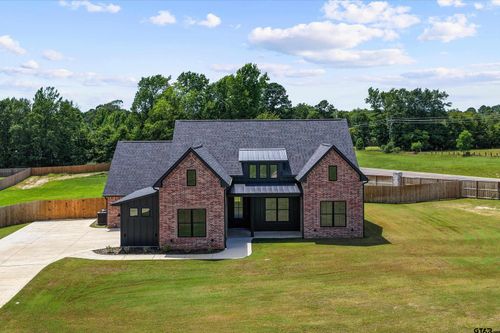 190 Brooks Dr, Gladewater, TX, 75647 | Card Image