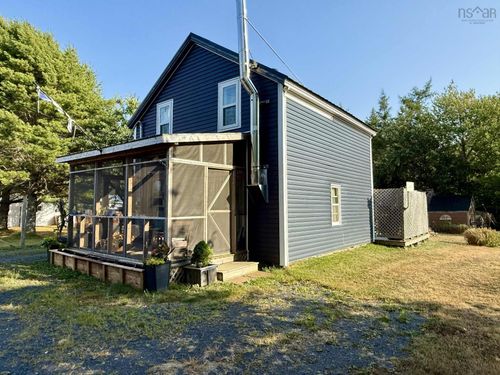 280 Two Island Rd, Parrsboro, NS, B0M1S0 | Card Image